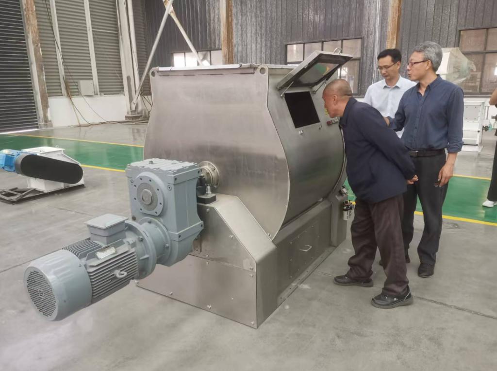 机械设计教研室赴河南牧丰智能设备有限公司开展访企拓岗专项调研，共探环境保护专用设备发展新路径